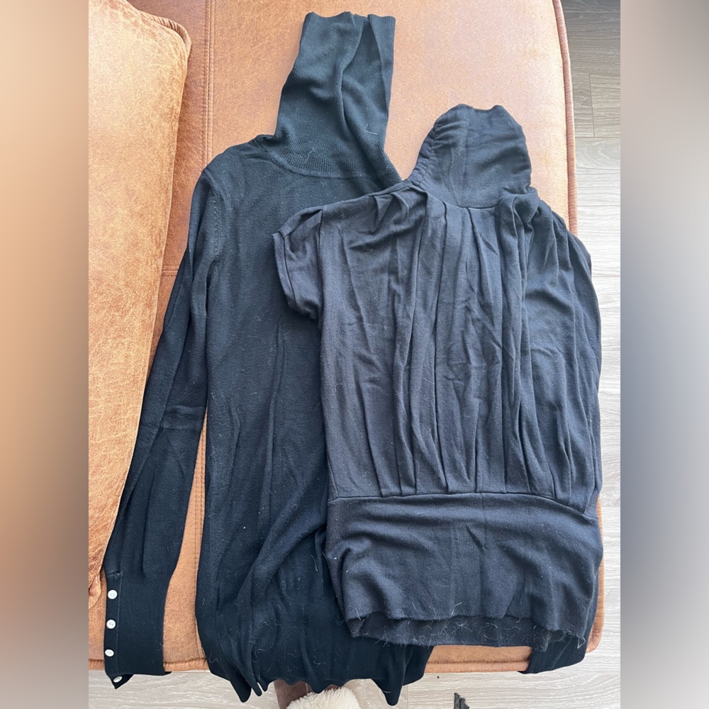 Bundle of 2 Black turtlenecks
